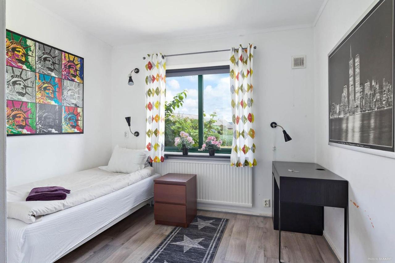Bruksparkens Hostel ヴェッリンゲ自治体 エクステリア 写真