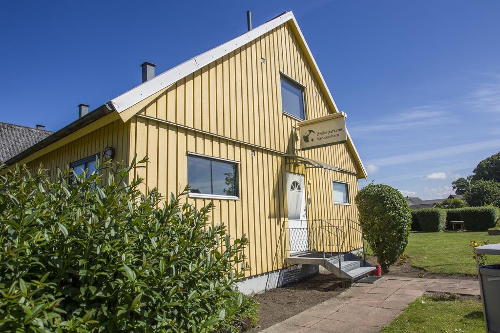 Bruksparkens Hostel ヴェッリンゲ自治体 エクステリア 写真