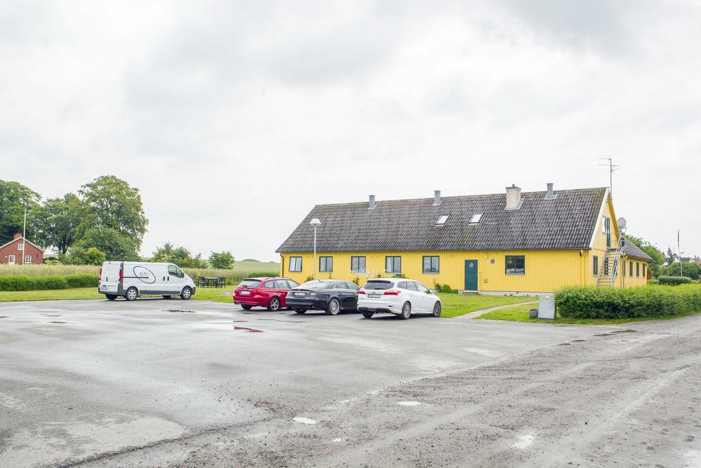 Bruksparkens Hostel ヴェッリンゲ自治体 エクステリア 写真